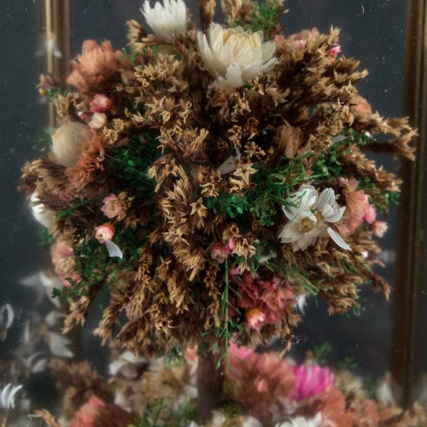Decoratiune florala Cideart lucrata manual in Belgia Decoratiuni