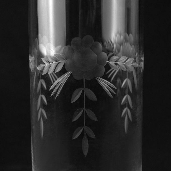 Vaza din cristal cu modele florale model unicat Decoratiuni
