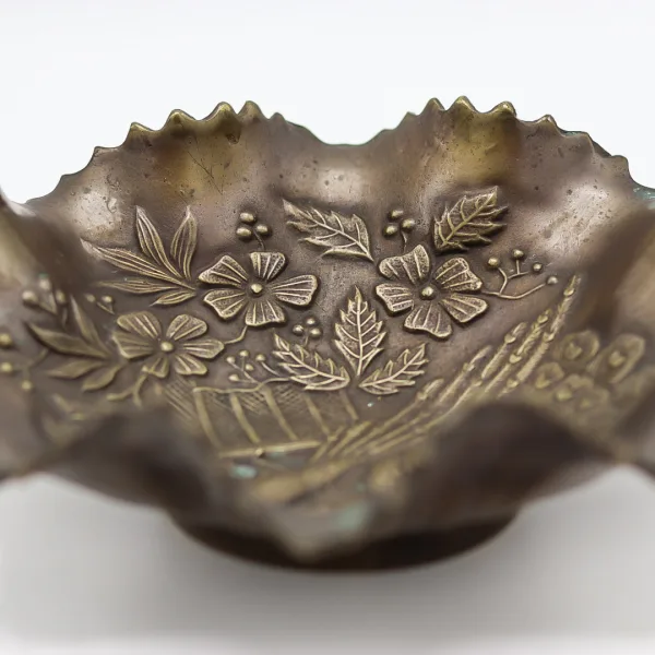 Bol antic din bronz cu motivul păunilor produs în Franța începutul sec. XX Decoratiuni