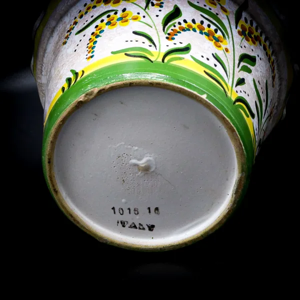 Ghiveci din ceramică lucrat manual în Italia cu motive florale anii 70 Decoratiuni