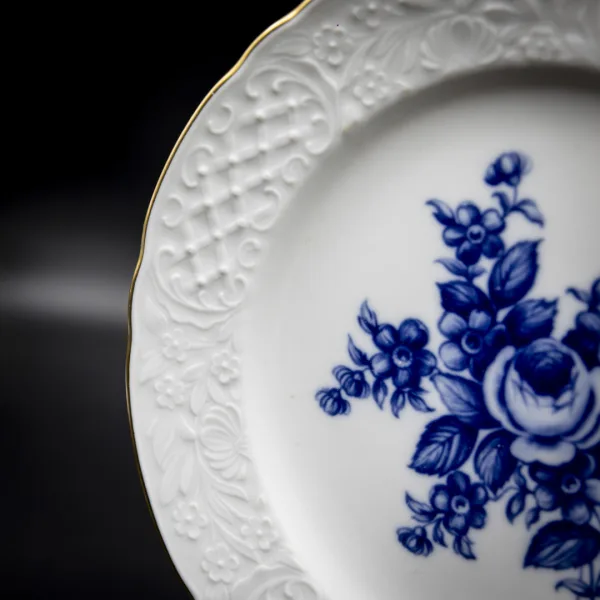 Serviciu de masă pentru colecție lucrat din porțelan și cobalt cu motive florale în stilul baroque Schumann Arzberg Portelan