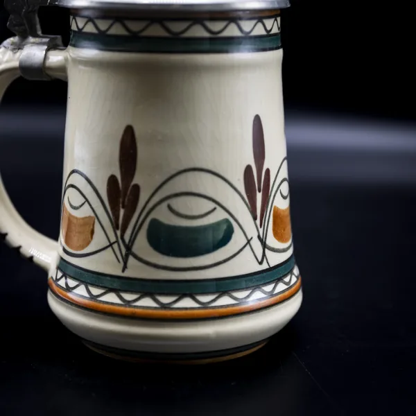 Halbă de colecție din ceramică și capac din cositor Austria anii 70 Cani