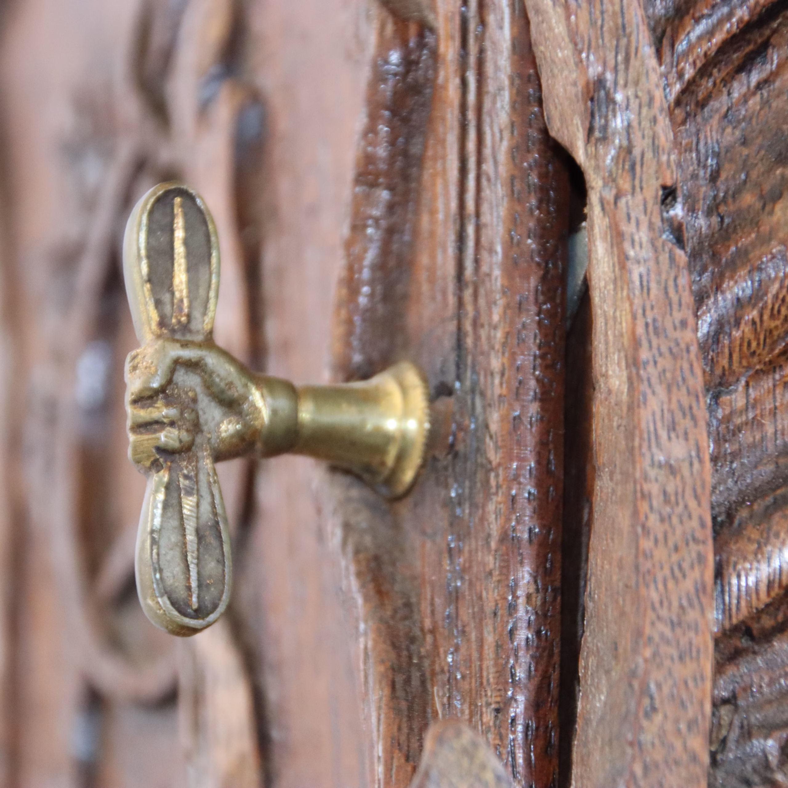 Ceas cu pendul de podea baroc cu mecanism recondiționat, piesă rară de colecție din sec. XIX Articole de colecție Magazin de mobila decoratiuni si corpuri de iluminat vintage Ceas cu pendul de podea baroc cu mecanism recondiționat, piesă rară de colecție din sec. XIX Articole de colecție