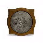 Plachetă decorativă vintage din metal pe suport de lemn – scenă rustică în relief Decoratiuni