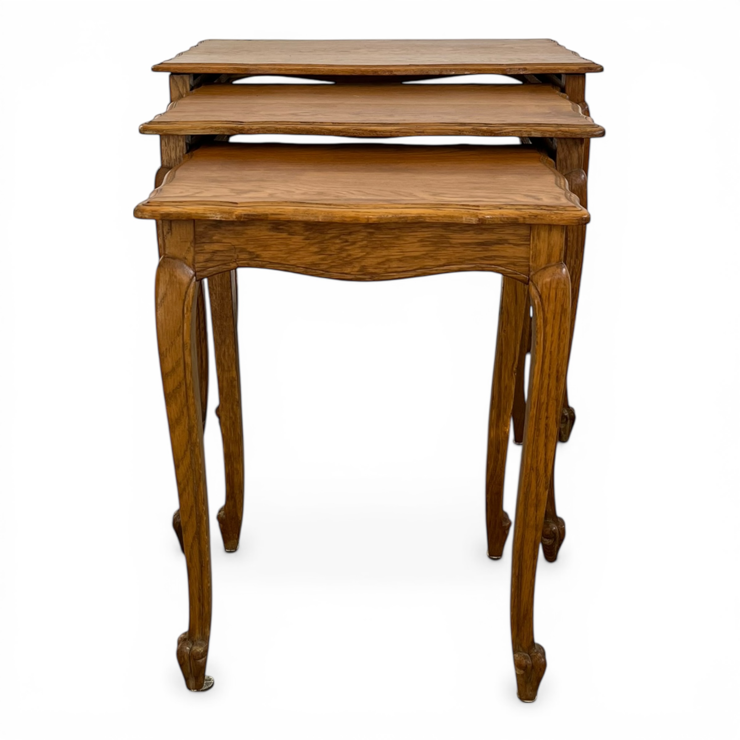 Set 3 măsuțe franțuzești în stil Louis XV, lemn masiv, picioare cabriole (nesting tables) Mobilier
