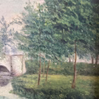 Tablou vintage pe placaj – peisaj cu pod și râu, ramă aurie sculptată Decoratiuni