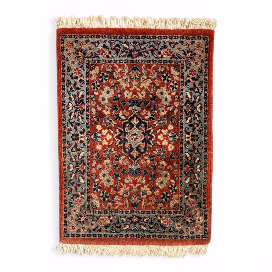 Covor oriental Besikt Pharo, din lână, model clasic cu medalion central, 40 × 60 cm