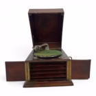 Gramofon de Cabinet „Arena Polyphon” – Piesă Antică de Colecție, cca. 1920 Articole de colecție