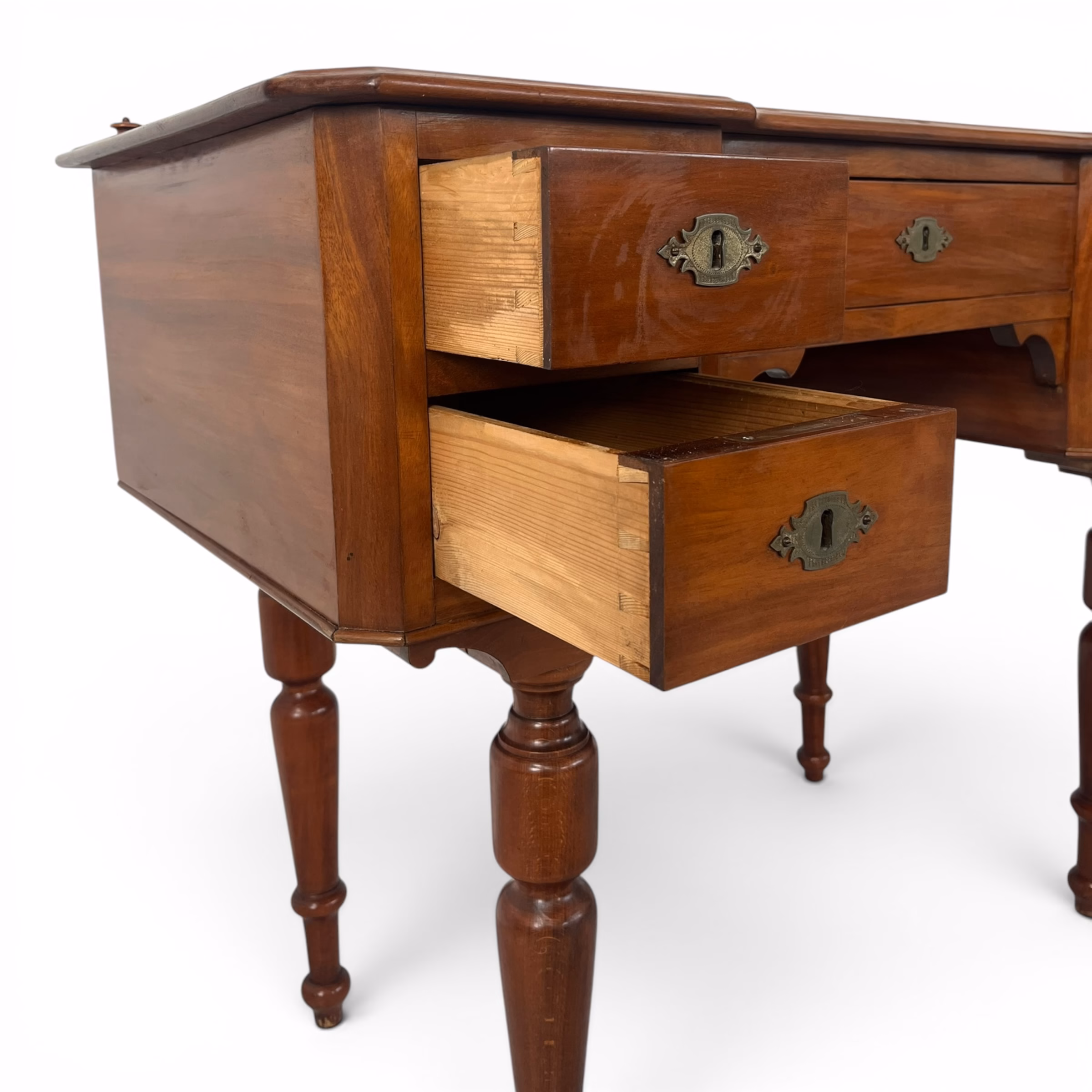 Birou de Scris Antic din Lemn Masiv cu 5 Sertare – Piesă de Epocă Comode și măsuțe de toaletă Magazin de mobila decoratiuni si corpuri de iluminat vintage Birou de Scris Antic din Lemn Masiv cu 5 Sertare – Piesă de Epocă Comode și măsuțe de toaletă