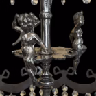 Candelabru Vintage din Metal Patinat cu Cristale și Figurine Cherubini Candelabre