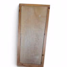Panou decorativ rustic de perete cu corn natural și aplicații din piele – Vintage Decoratiuni Magazin de mobila decoratiuni si corpuri de iluminat vintage Panou decorativ rustic de perete cu corn natural și aplicații din piele – Vintage Decoratiuni