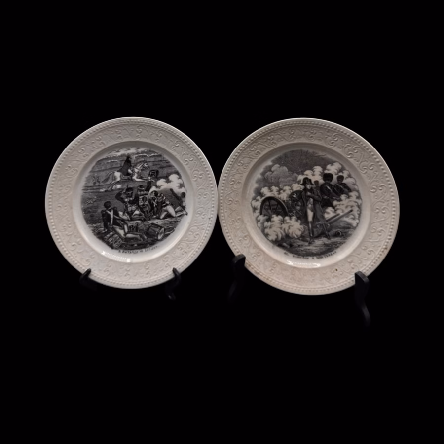 Set 2 farfurii decorative vintage din faianță – Scene istorice napoleoniene, stil francez