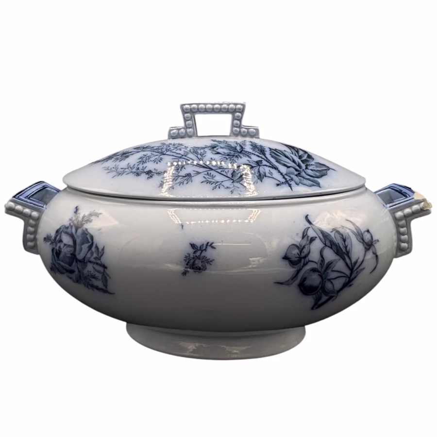 Supieră vintage din porțelan cu capac – decor floral albastru