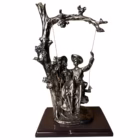 Statuetă decorativă romantică „Cuplu în leagăn” Statuete