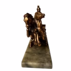 Statuetă vintage car de luptă roman cu doi cai în cabraj Statuete