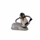Statuetă / Bibelou vintage din porțelan Pinguin pe un sloi pe Gheață „Whoops!” – The Franklin Mint, 1985 Bibelouri