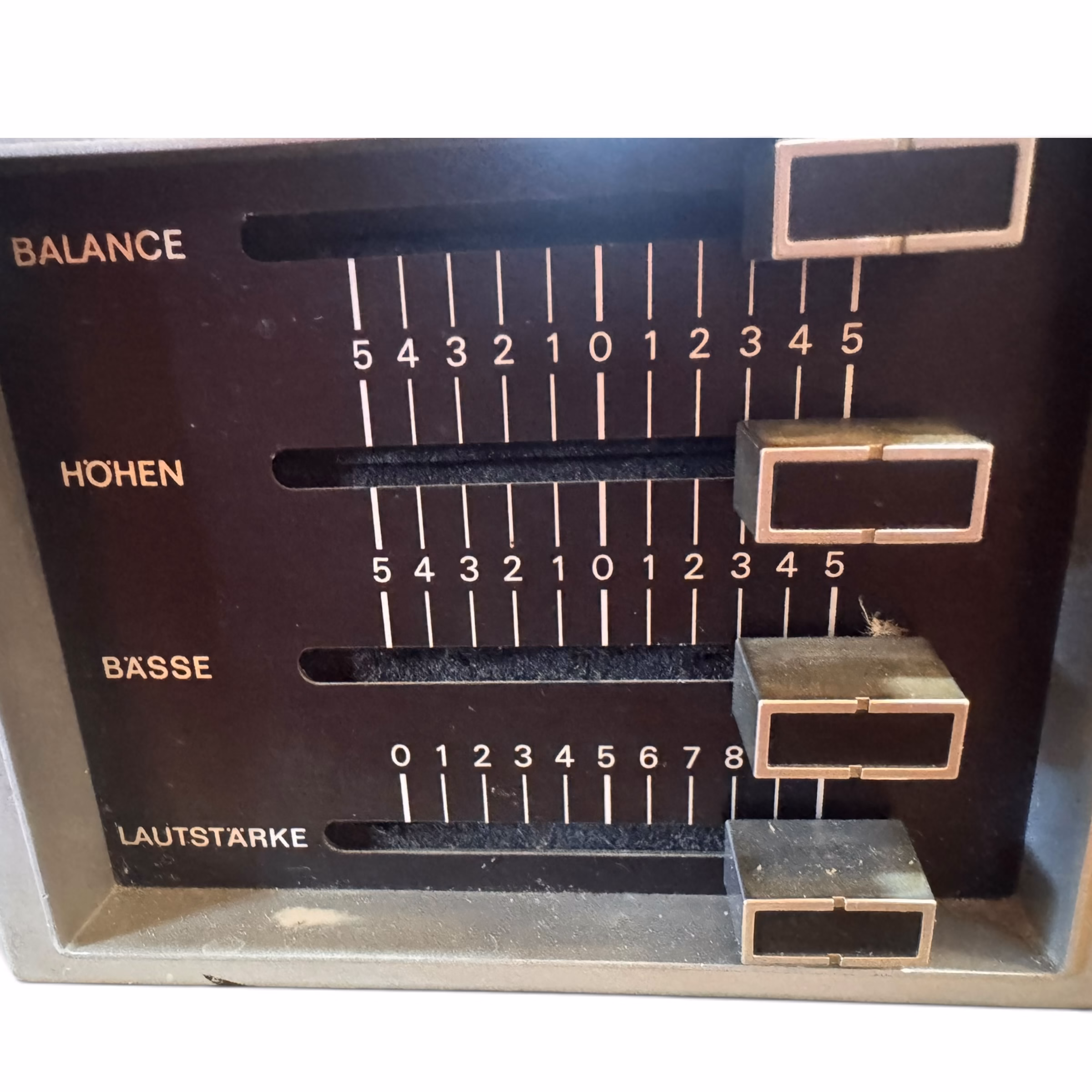Aparat de Radio cu Casetofon și Pick UP Instrumente muzicale Magazin de mobila decoratiuni si corpuri de iluminat vintage Aparat de Radio cu Casetofon și Pick UP Instrumente muzicale